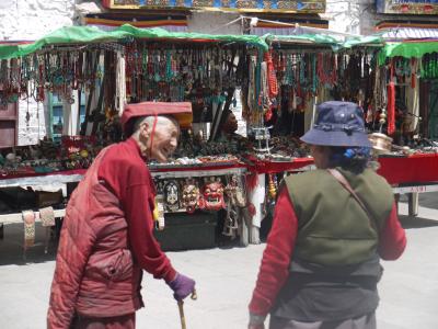 Souvenir circuit in Barkhor, Lhasa