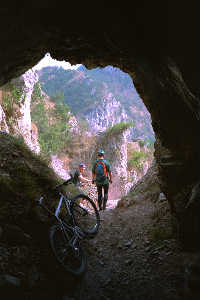 Riding through a cave, 9.5k