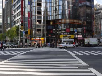 Pedestrian crossing, Ginza, Tokyo